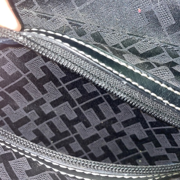 TOMMY HILIFIGER DESIGNER BAG‼️ - Picture 7 of 14